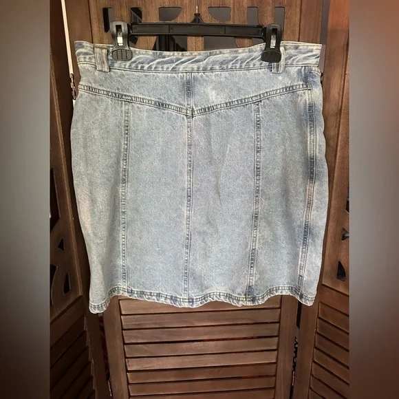 Denim Button-Front Midi Skirt- Size XL - Picture 10 of 12